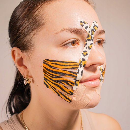 TAŚMA KINESIO TEJPY KINEZJOLOGICZNA PLASTRY TAPE WODOODPORNE KINESIOTAPING