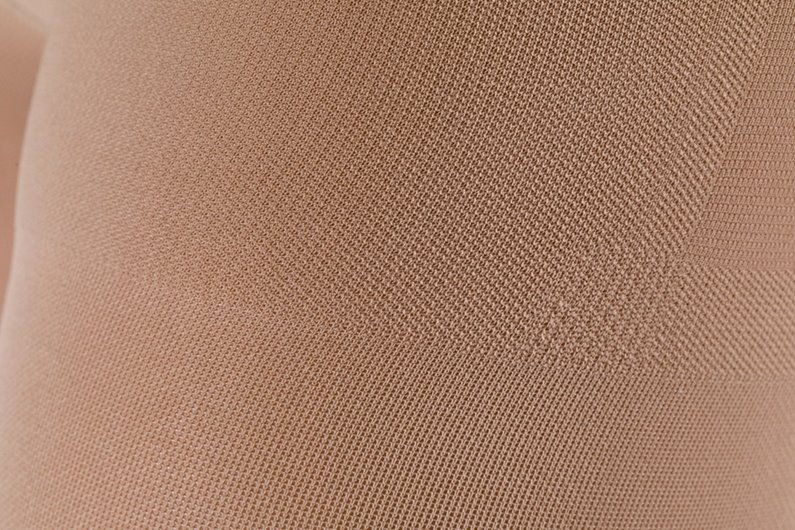 THUASNE RAJSTOPY UCISKOWE VENOFLEX MICRO 2 STOPNIA CCL2 KARMEL ROZ. 4