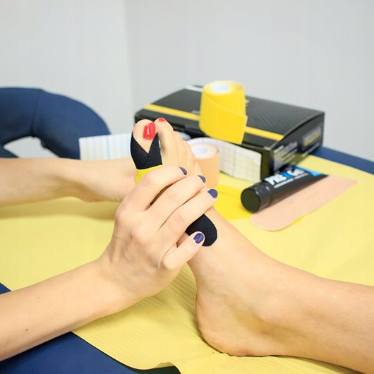 TAŚMA KINESIO TEJPY KINEZJOLOGICZNA PLASTRY TAPE WODOODPORNE KINESIOTAPING