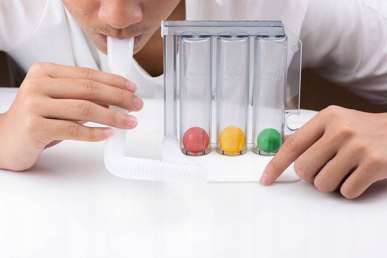 SPIROMETR TRZYKULKOWY DO ĆWICZEŃ ODDECHOWYCH BALANSSEN